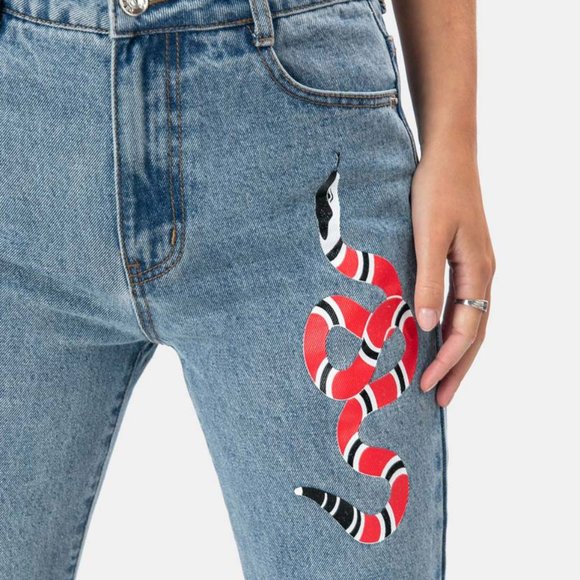 Stylish Blue Jeans with Red Accents - Picture 2 of 10